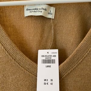 Abercrombie & Fitch Cropped Sweater
